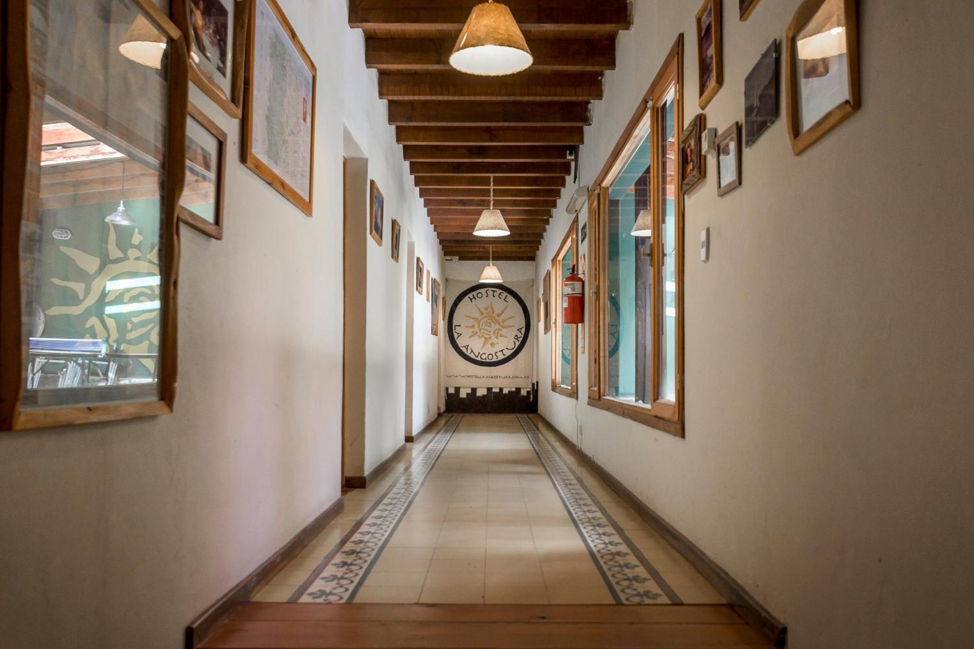 Hostel La Angostura Вилья-ла-Ангостура Экстерьер фото