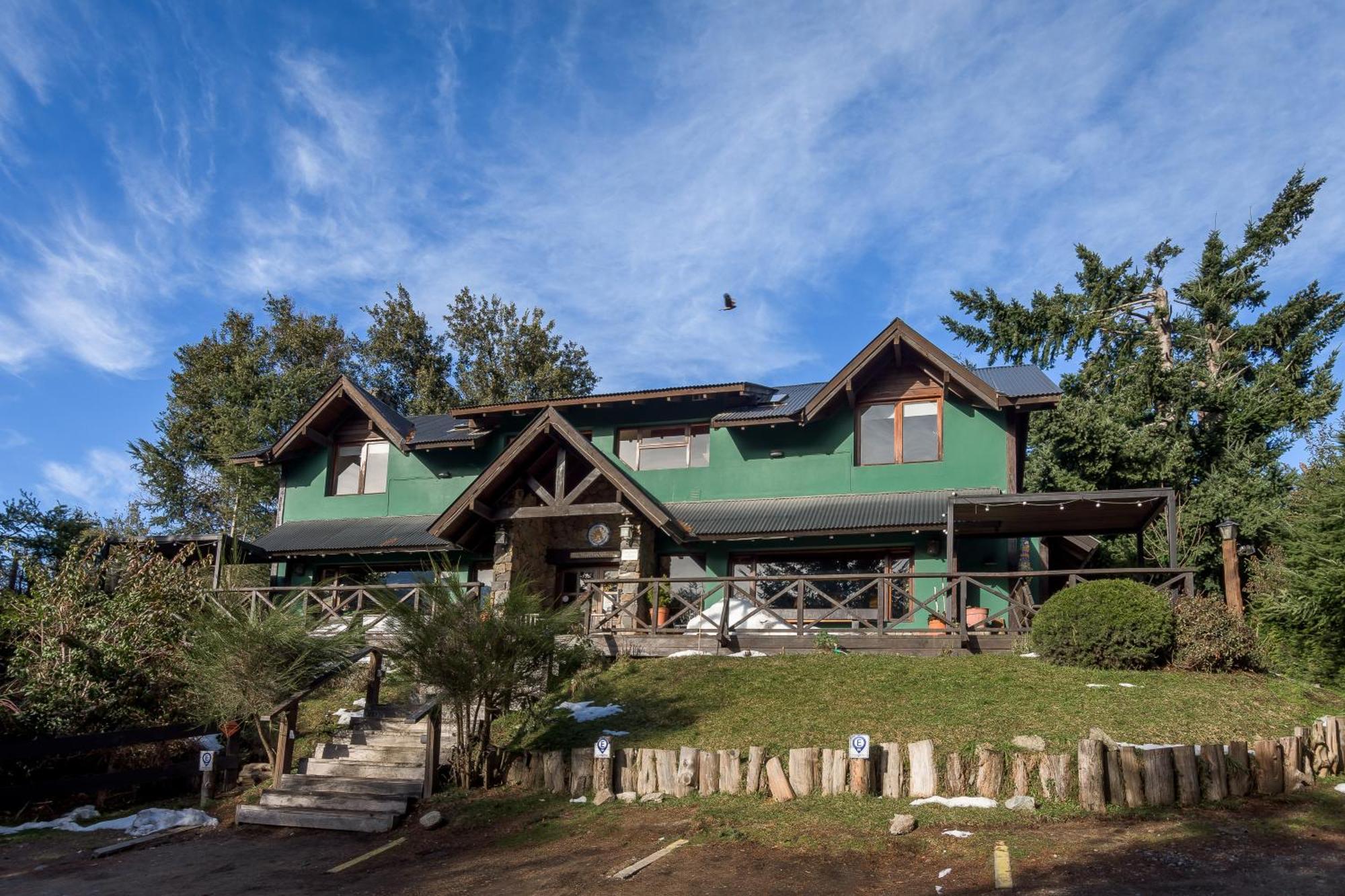 Hostel La Angostura Вилья-ла-Ангостура Экстерьер фото