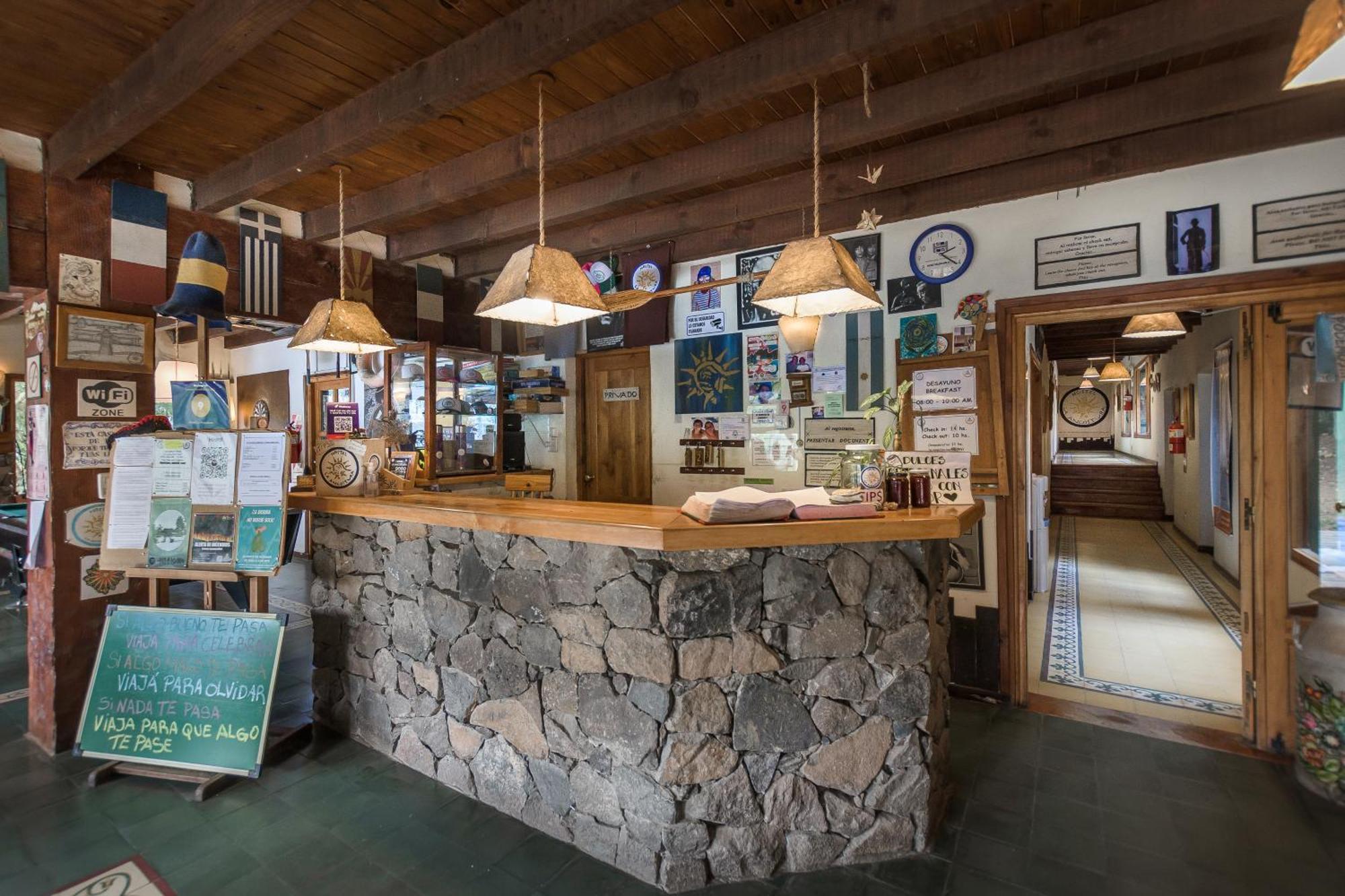 Hostel La Angostura Вилья-ла-Ангостура Экстерьер фото