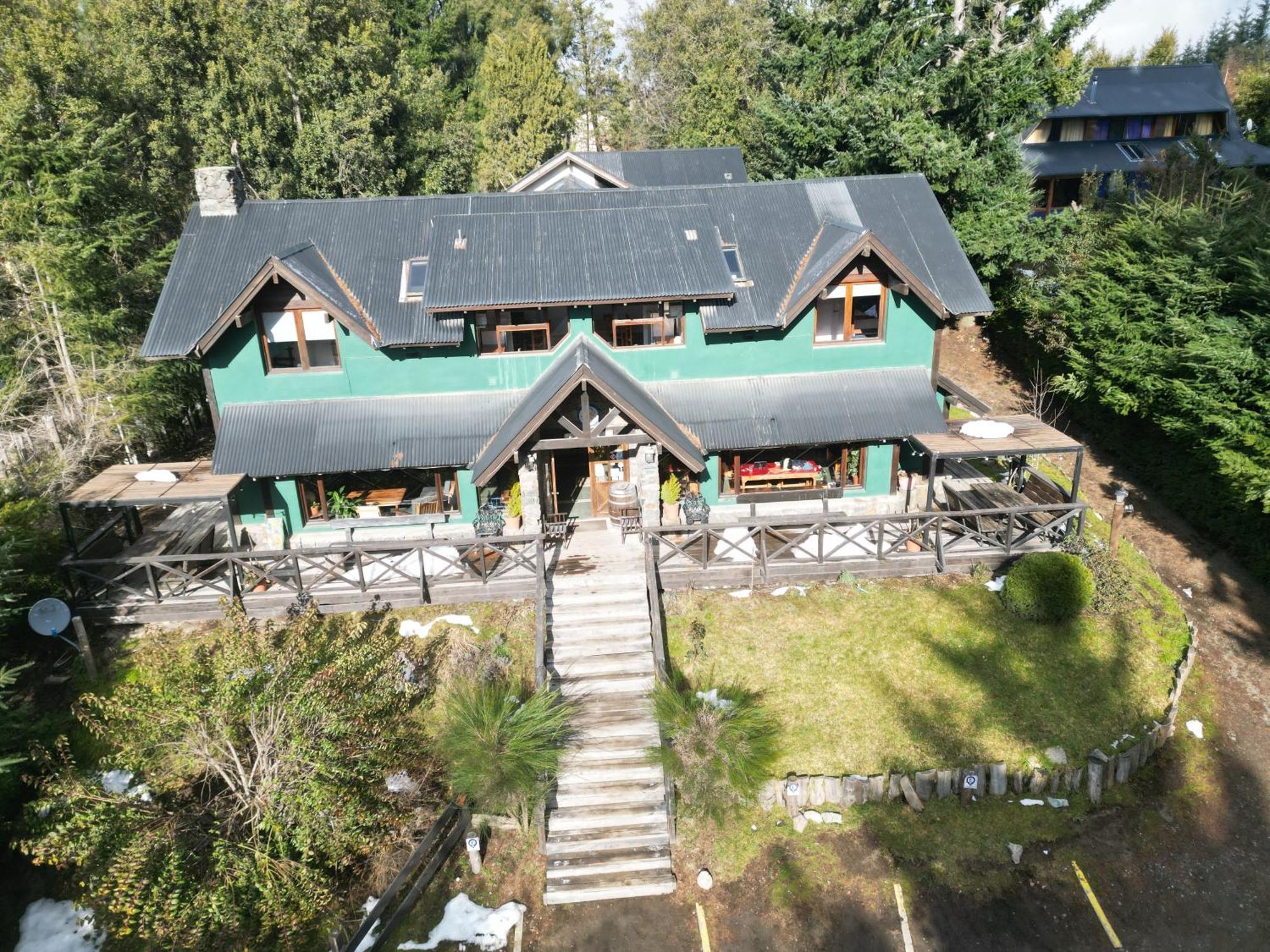 Hostel La Angostura Вилья-ла-Ангостура Экстерьер фото