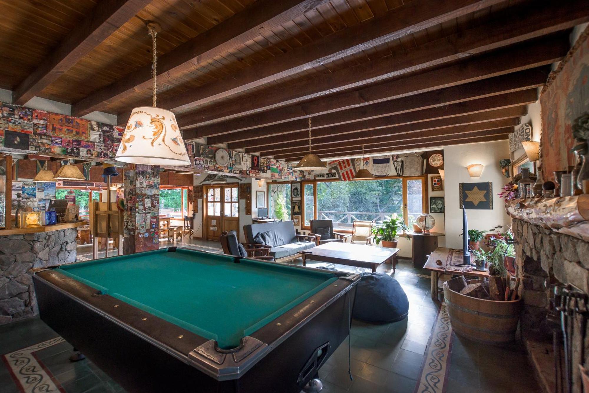 Hostel La Angostura Вилья-ла-Ангостура Экстерьер фото