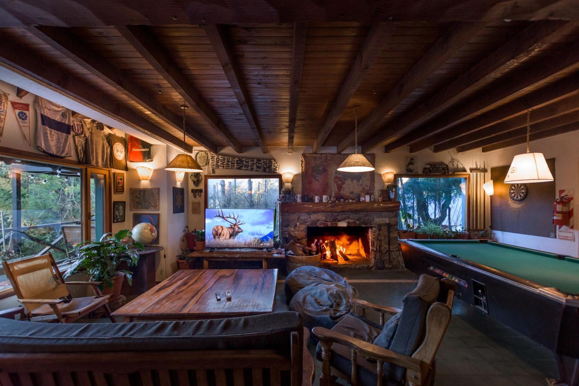 Hostel La Angostura Вилья-ла-Ангостура Экстерьер фото