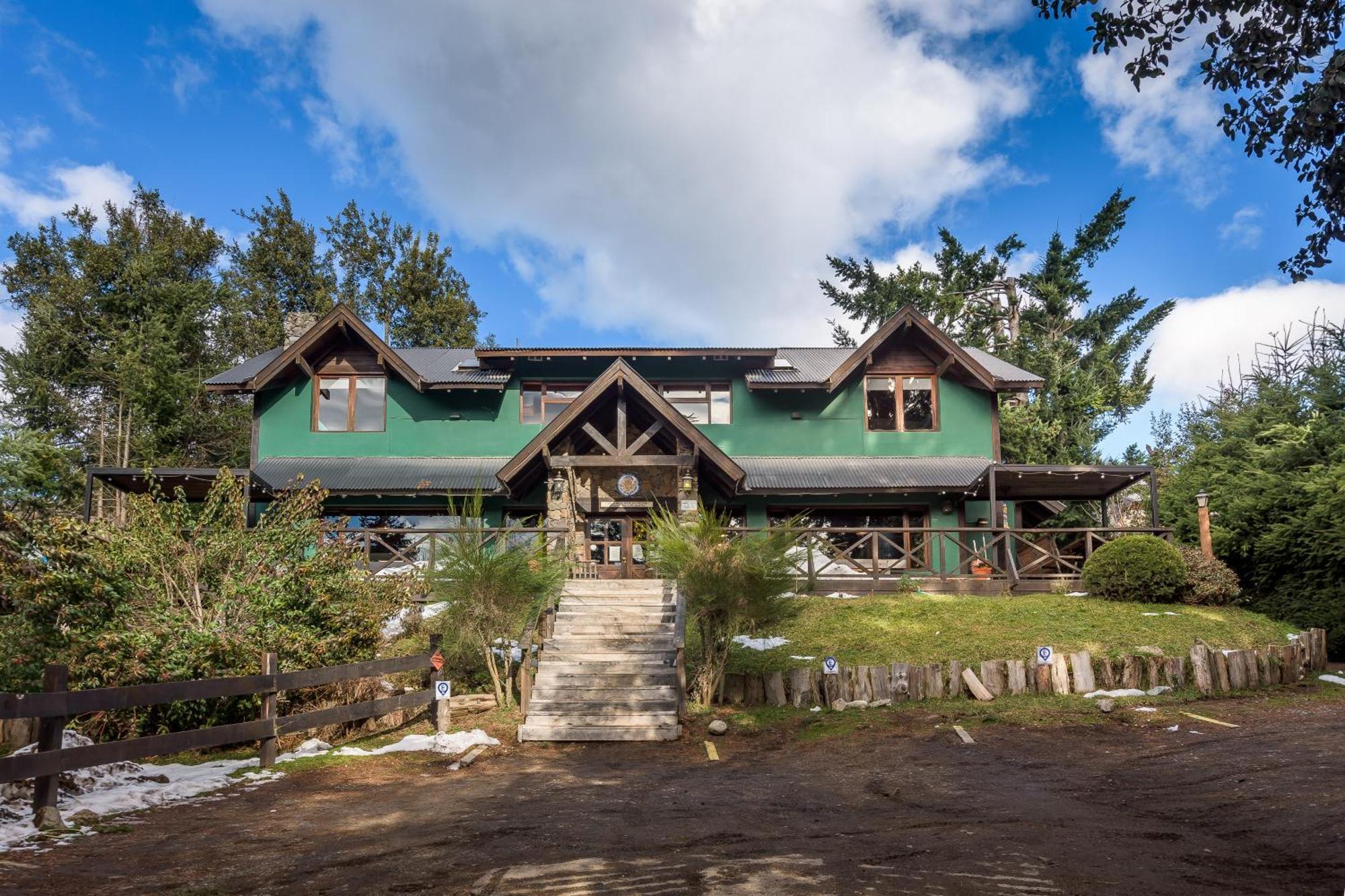 Hostel La Angostura Вилья-ла-Ангостура Экстерьер фото