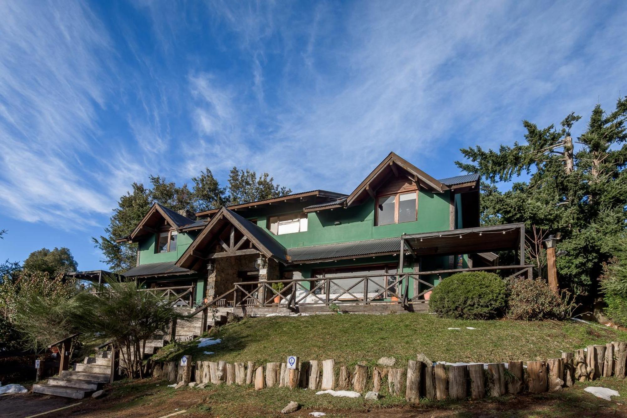 Hostel La Angostura Вилья-ла-Ангостура Экстерьер фото