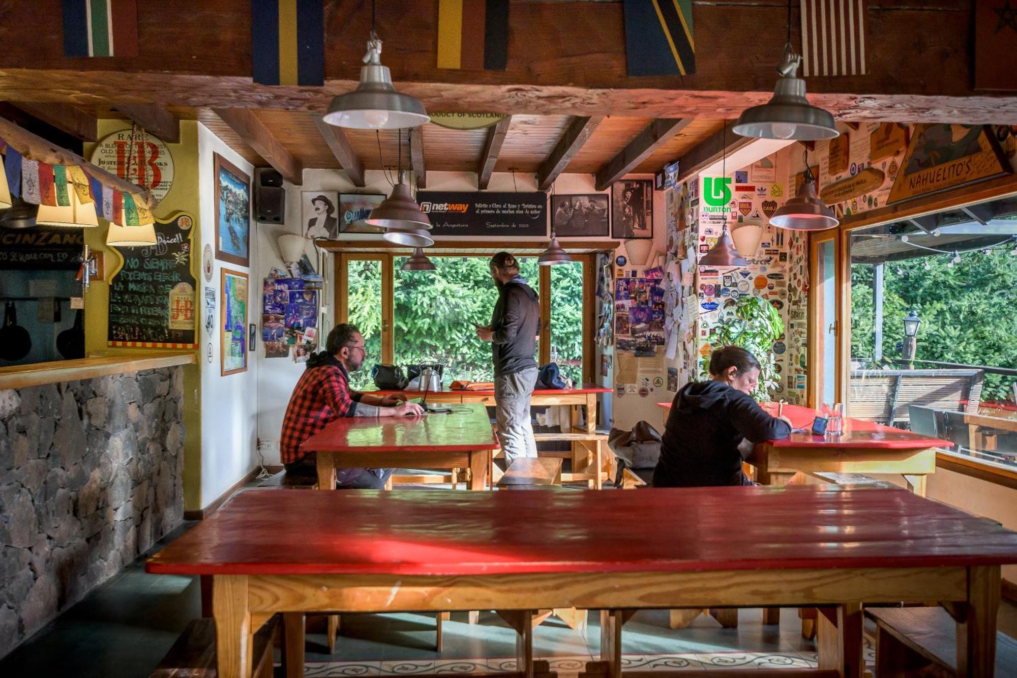 Hostel La Angostura Вилья-ла-Ангостура Экстерьер фото