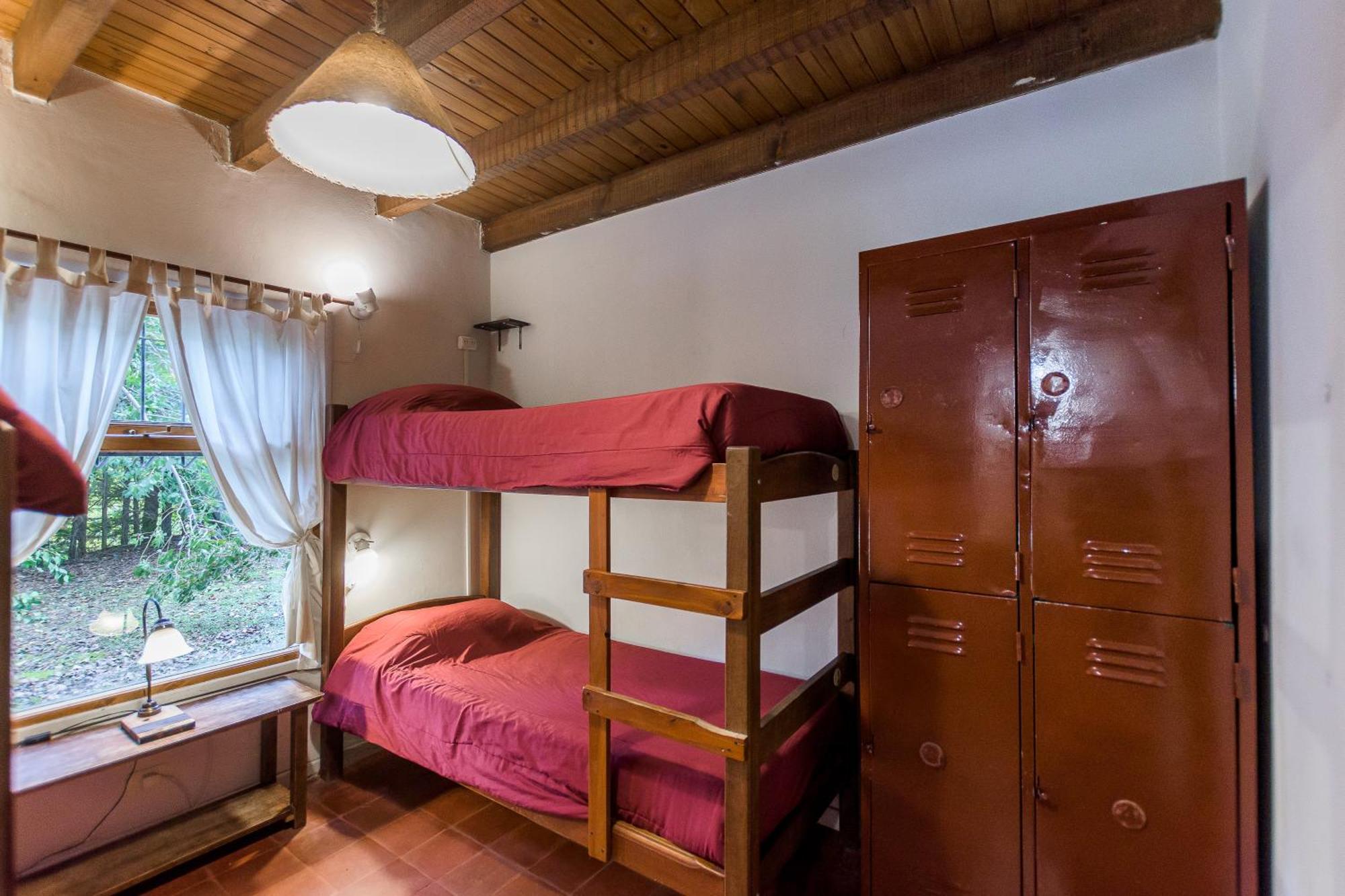 Hostel La Angostura Вилья-ла-Ангостура Экстерьер фото