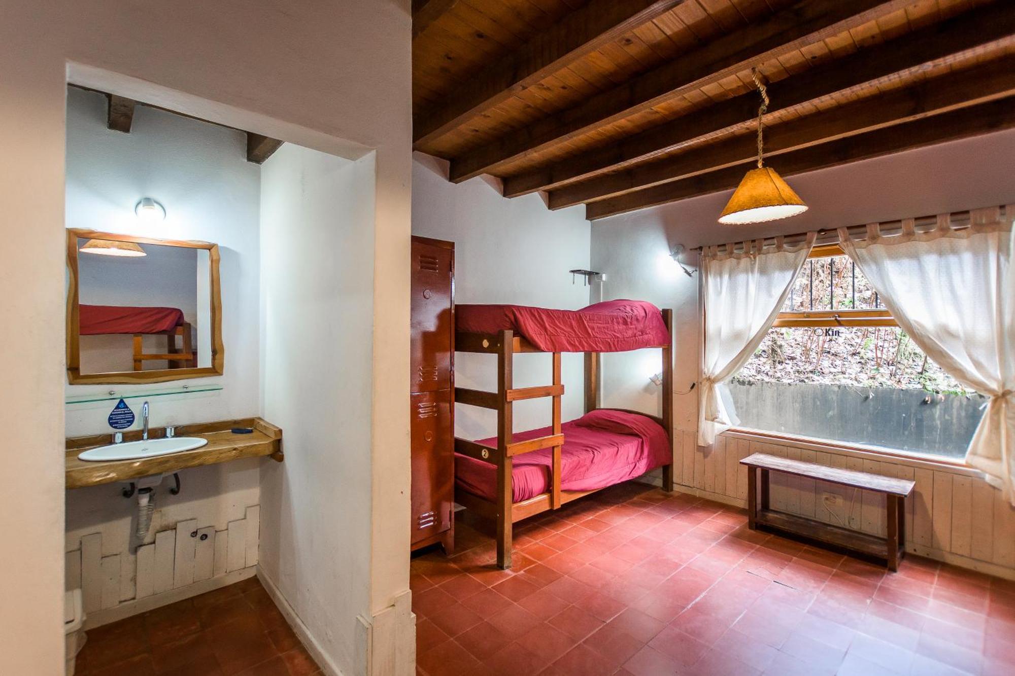 Hostel La Angostura Вилья-ла-Ангостура Экстерьер фото